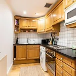 Private Bedroom&Bath Marylebone