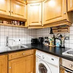 Private Bedroom&Bath Marylebone